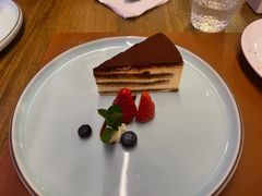 -Golden Lily河内巴黎法越料理餐厅(建国西路店)