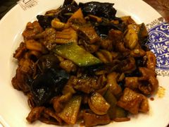 腊八蒜溜肥肠-东四民芳餐厅(世茂工三店)