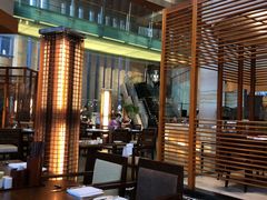 大堂-松山湖凯悦酒店·Café自助餐厅·周末火舞秀表演