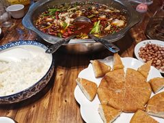 -乡土特色.冷锅鱼.牦牛肉汤锅