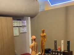 -灸春堂·艾灸·痛症·整脊连锁(之江银泰店)