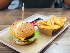 -牛纽塔·牛人堡(群众路店)