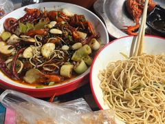 -老街烧烤大排档·地道湖北菜·龙虾馆(汉口火车站店)