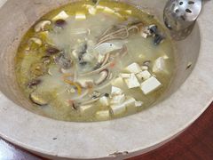 -姚记抚仙湖石锅鱼庄