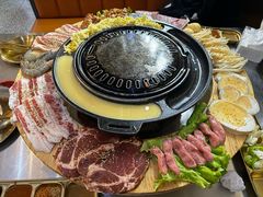 -胡悦里韩式烤肉(芝罘万达广场店)