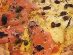 烟熏三文鱼披萨-PIZZA BIANCA(民园店)