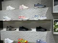 -SALOMON萨洛蒙(北京王府中环店)