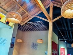 大堂-先启半步颠·川菜小炒