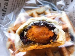 紫米蛋黄酥-玥儿弯弯手作烘焙(中海国际社区御城店)