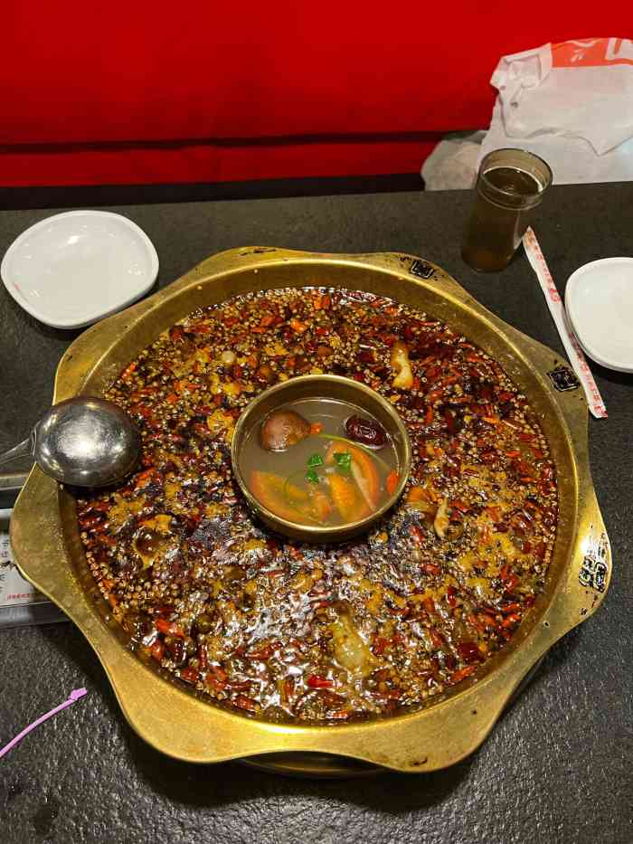 火凤凰重庆火锅东直门店