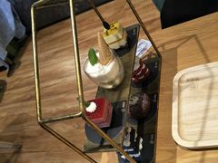 -ZING COFFEE 镜咖啡