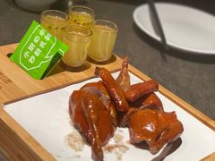 烤乳鸽-汤城小厨•粤菜•靓汤(苏州街店)