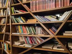 -钟书阁(松江泰晤士小镇店)