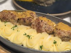 俄式传统肉饼配土豆泥-俄士厨房(环球港店)