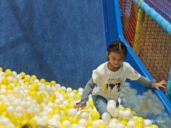 -宝燕乐园(闵行旗舰店)