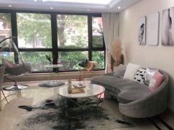 -VE专注问题肌·赛诺龙&科学美肤中心