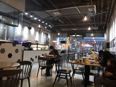 大堂-HELLO 27 意面·沙拉·帕尼尼