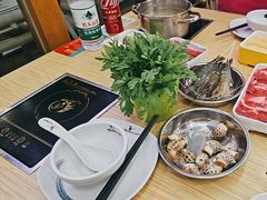 -杨老板·海鲜集市火锅·鲜切牛肉(中防万宝店)