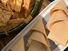 -尚尚仙·酸汤猪手·猪肚鸡火锅(华联万柳购物中心店)