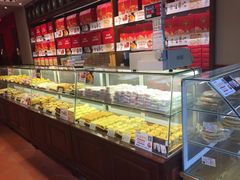 面包甜点陈列柜-百饼园(澳门路店)