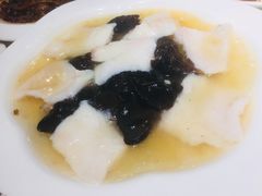 糟溜鱼片-老人和饭店(打浦路店)