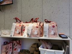 -奈雪的茶(亨特国际广场店)