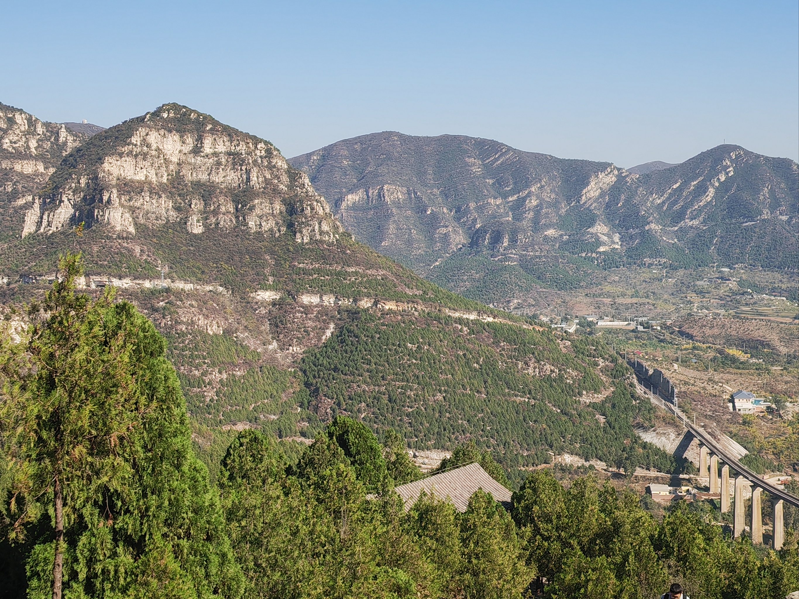 房山石经山风景区图片