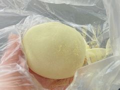 黄豆米鸭蛋-固海糕团店