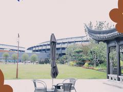 -上海滴水湖皇冠假日酒店