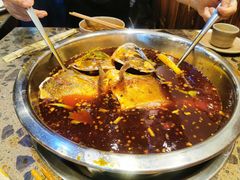 -肖肖酸萝卜鱼火锅(总店)