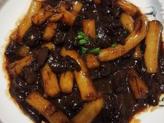 -六泰居·尔滨地标·东北菜(泰山路店)