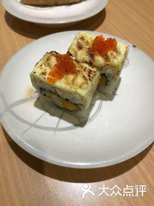 禾绿回转寿司(正大广场店)芝士芒果虾卷图片 