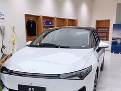 -小鹏汽车(北京龙湖长楹天街销售中心)