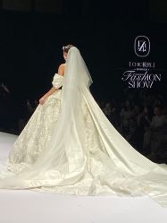 -Renee芮亦婚纱(原丽莎)