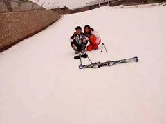 -采薇庄园四季滑雪场