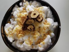 -津椰本·海南正宗椰奶清补凉(店一店)