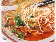 -金杨拉面王小吃面馆·牛三宝面·红烧牛肉粉