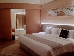 -上海佘山世茂艾美酒店