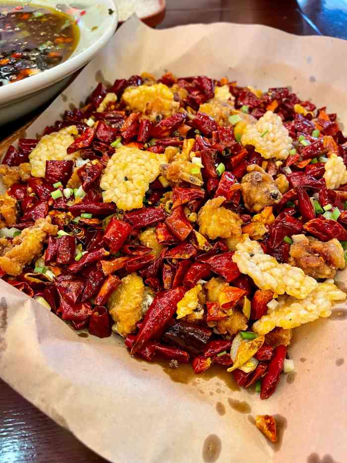 天府食舫(四川大厦店)-"中午打车来吃饭,因为牙口不好辣的都吃不了.