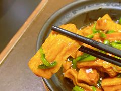 雪菜虾仁豆腐煲-有璟阁港式餐厅(国贸商城店)