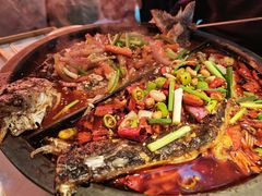 -鸣记脆皮烤鱼·海鲜烤鱼(三八广场店)