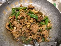 -费大厨辣椒炒肉(万家丽一店)