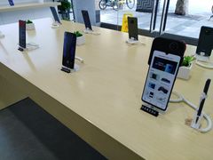 -华为授权体验店(万航渡路)