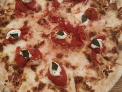 -城市大道红炉披萨烘焙坊