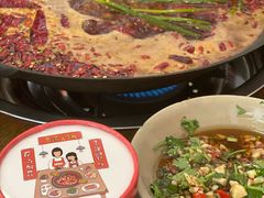-黄潇洒老火锅(九眼桥宏济巷店)