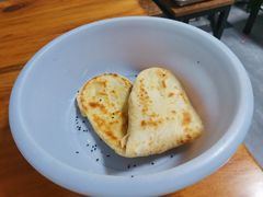 油酥饼-铁谢李松祖传羊肉汤馆