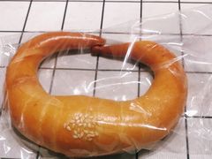 黄金牛角酥-丁大房(明德广厦店)