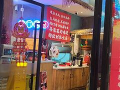 -谭公鱼头·鲜鱼火锅·小龙虾·江湖菜(秀沿路店)
