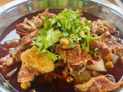 -大众跷脚牛肉馆·非遗传承单位(峨眉山店)