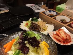 -山川小町·极番烧肉(新地假日广场店)